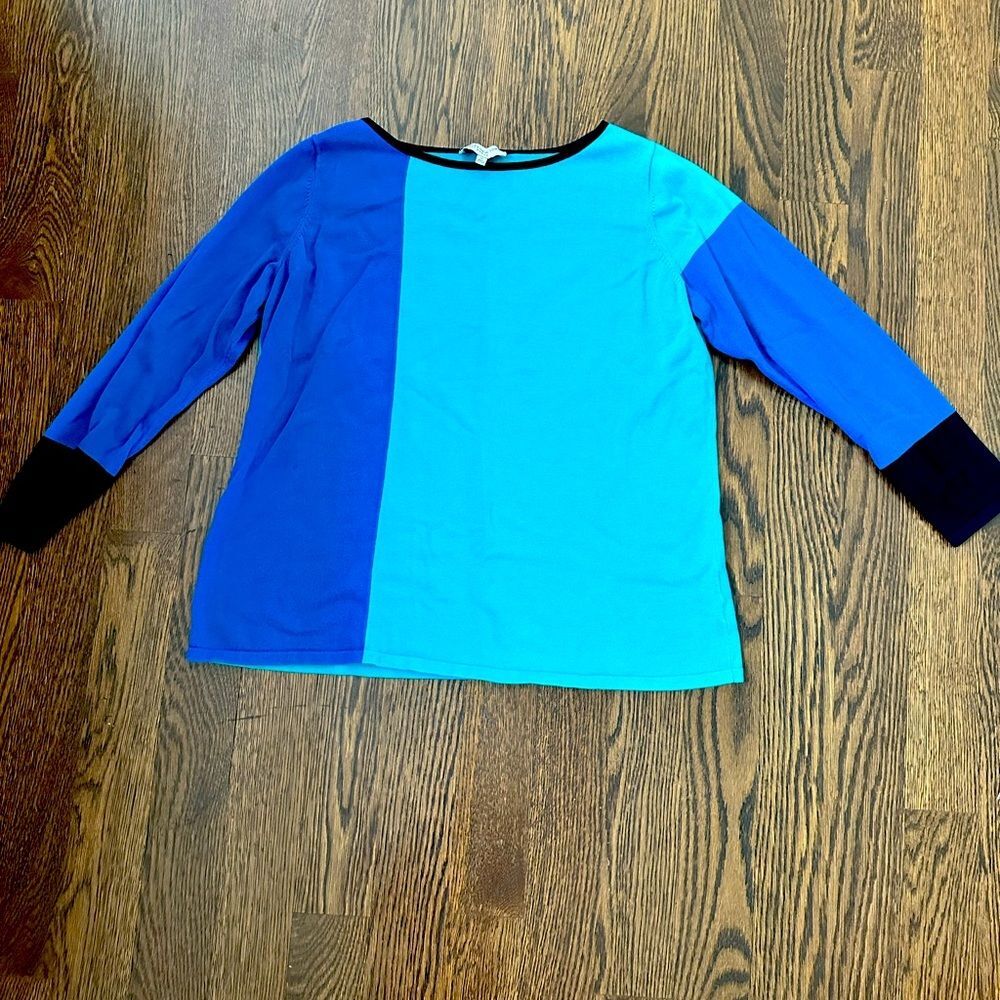Jones New York Blue Boxy Blouse with Cuffed 3/4 Sleeves